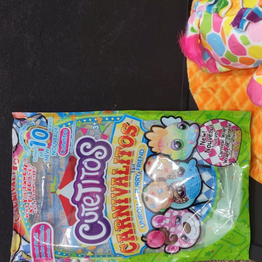 SLIGHTLY USED CUTETITOS CARNIVALITOS SUPER YUMMY (CHICLITO) - Picture 2 of 11